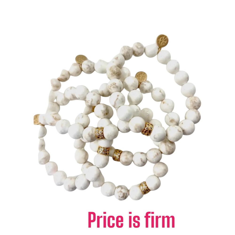 KARLI BUXTON $55 White Marble Beads Bracelet Stretch with Gold Bead and Tag NEW - Picture 2 of 4